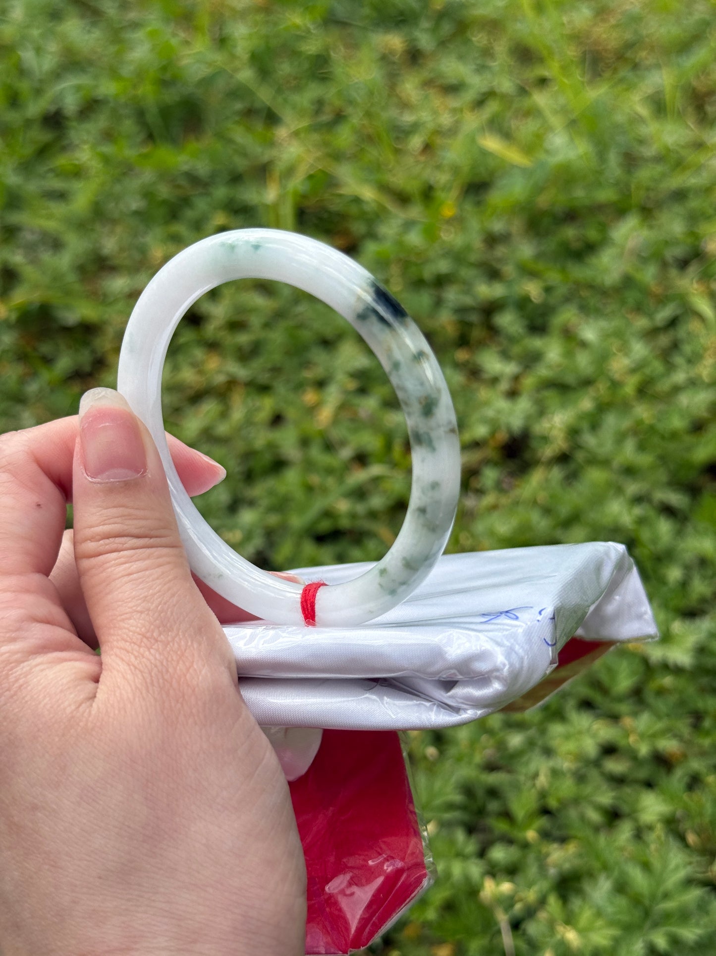 Milky white floating flower jadeite SIZE 55