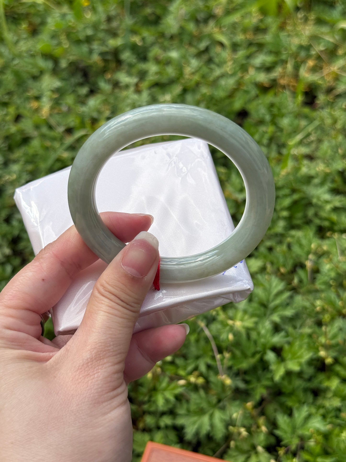 "Light Green Jade Bangle – Smooth Texture, Classic Elegance" SIZE 53 54 55
