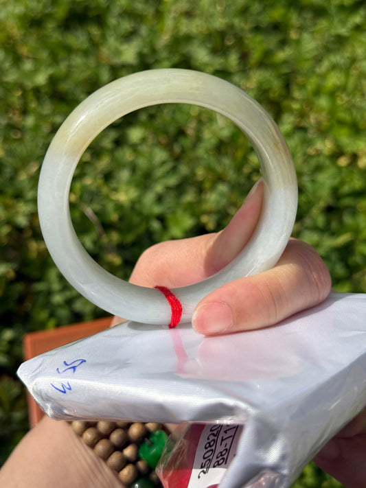 Ivory White SIZE 54 55